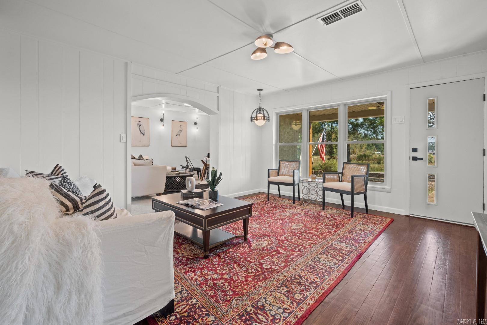2751 Country Club Road