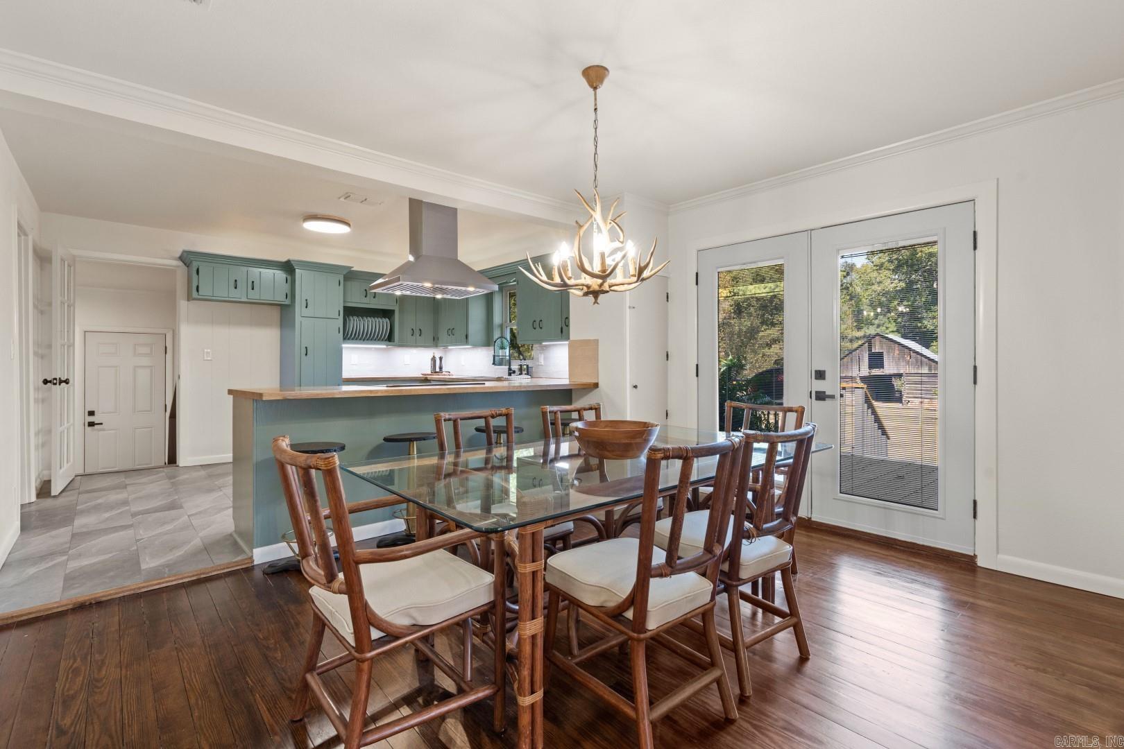 2751 Country Club Road