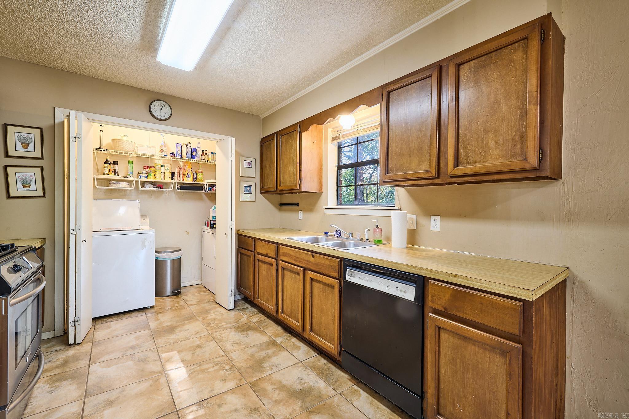 216 Pine Meadows Loop