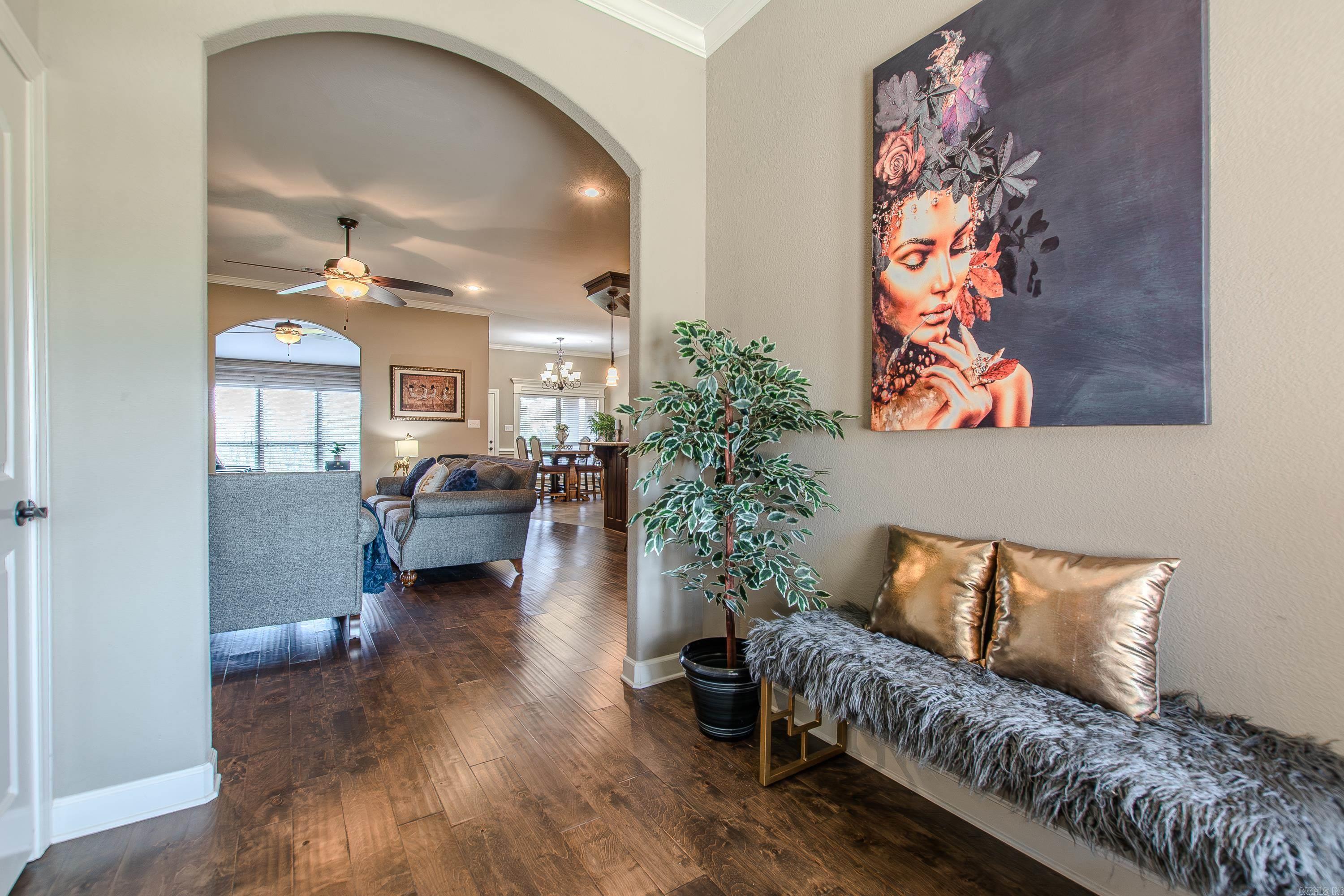 2386 Lakewood Circle