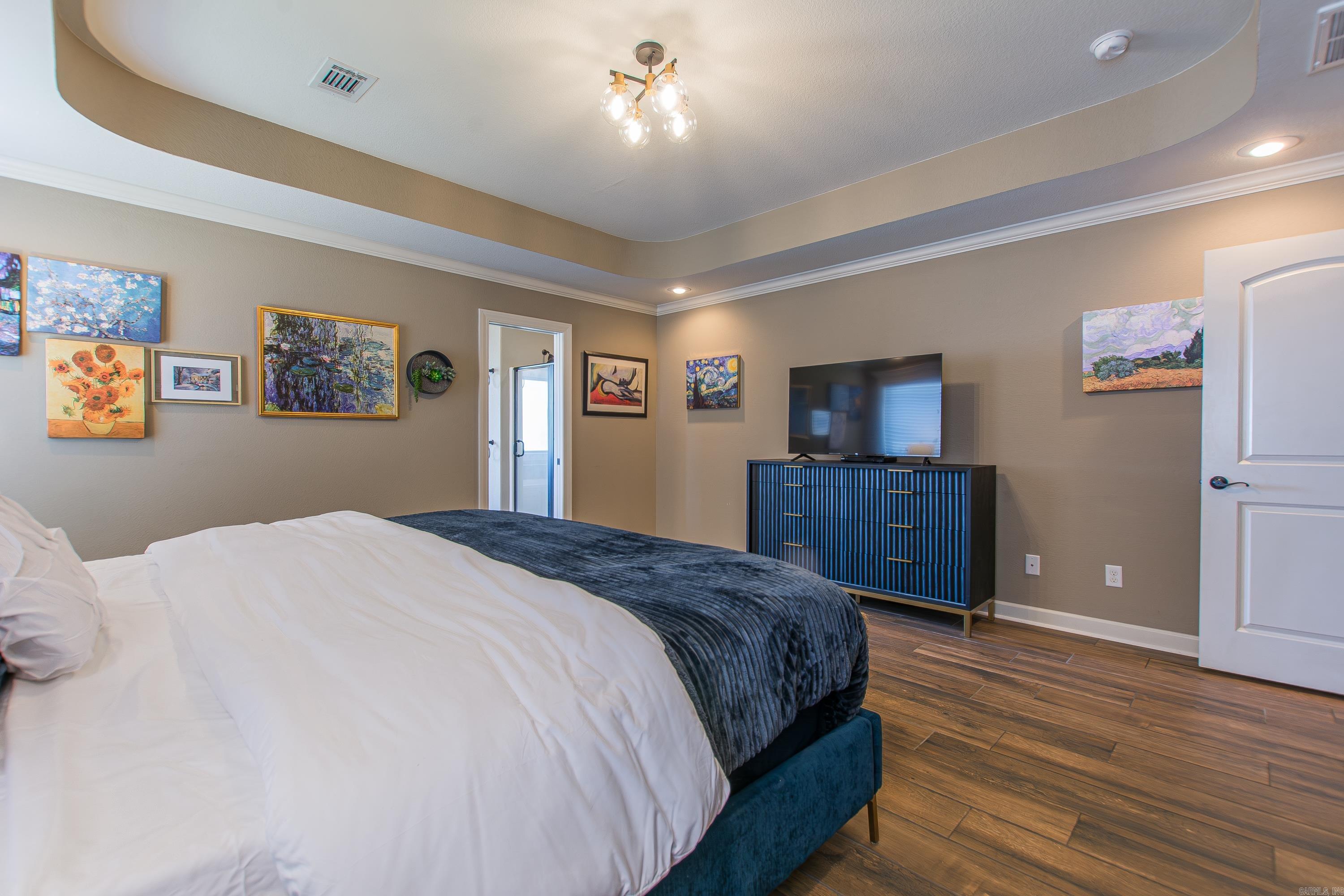 2386 Lakewood Circle