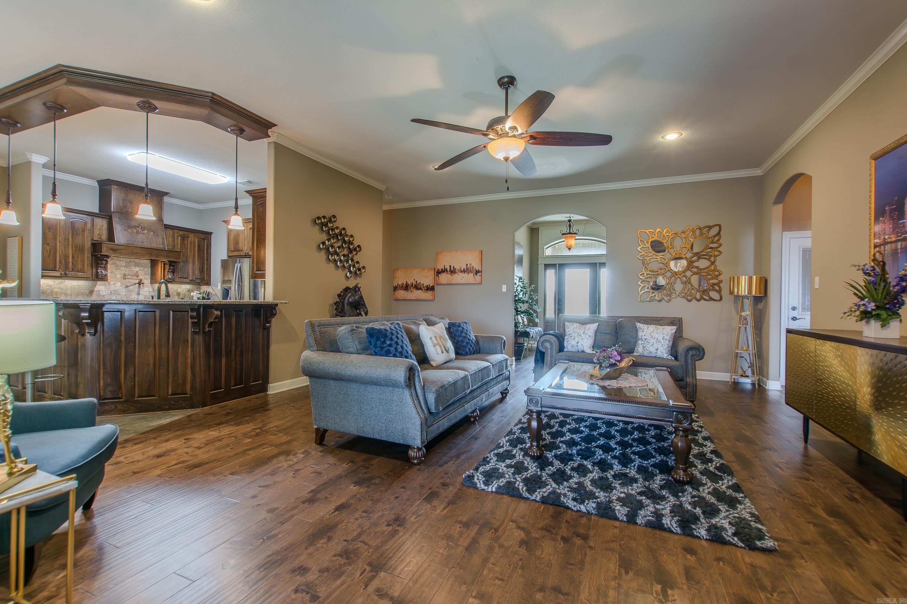 2386 Lakewood Circle