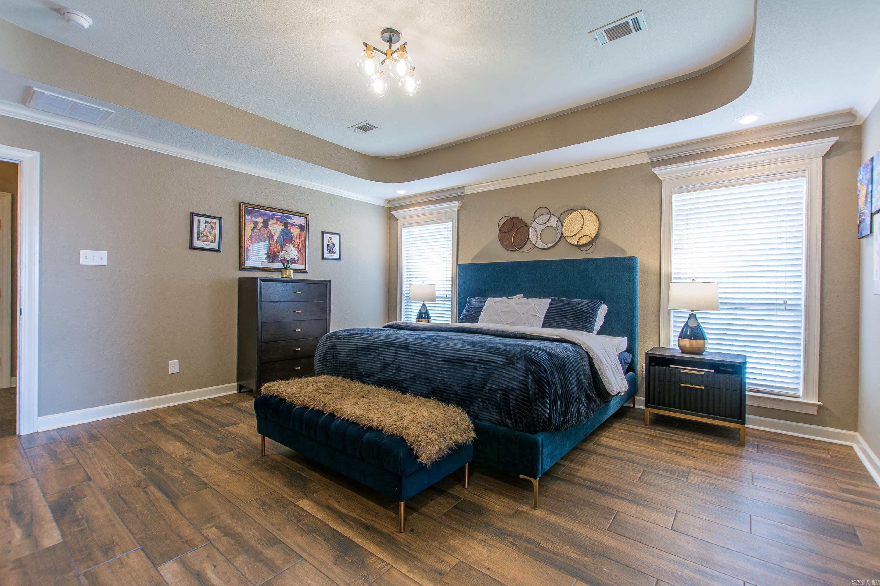 2386 Lakewood Circle