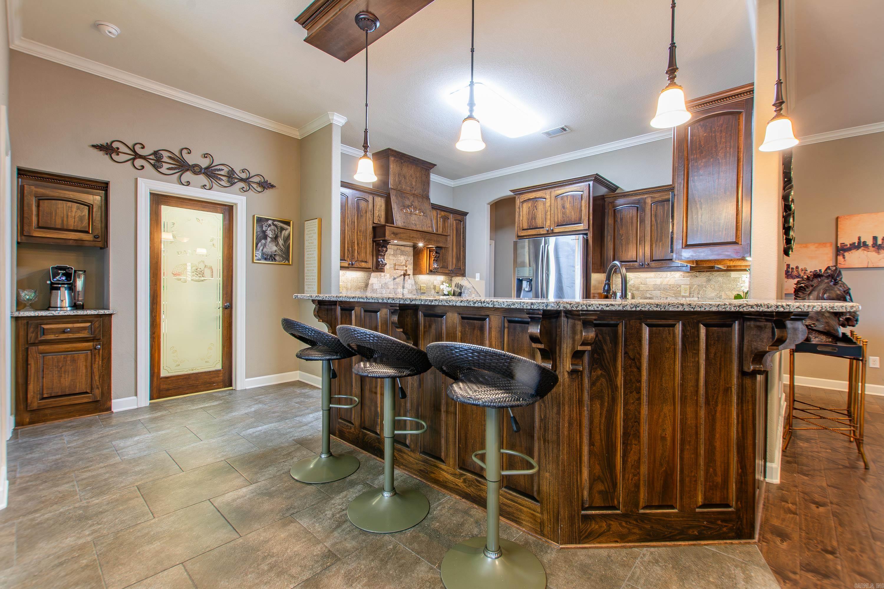 2386 Lakewood Circle