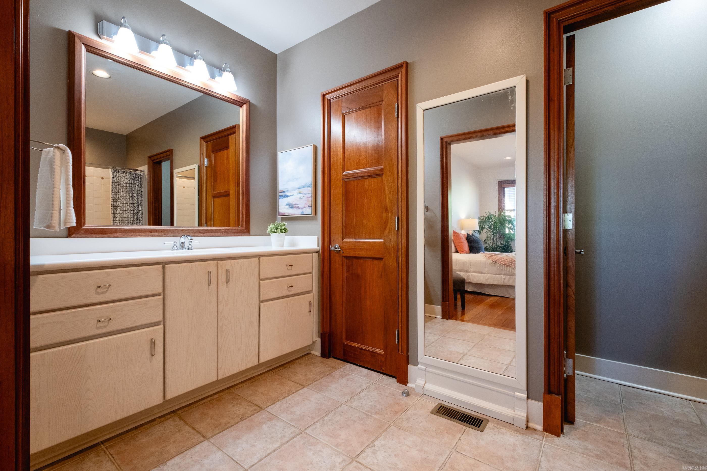 3118 Edgerstoune Lane