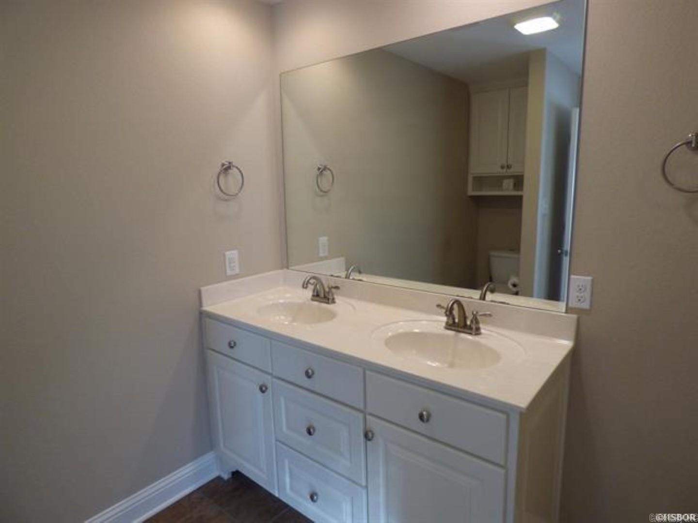310 Diamondhead