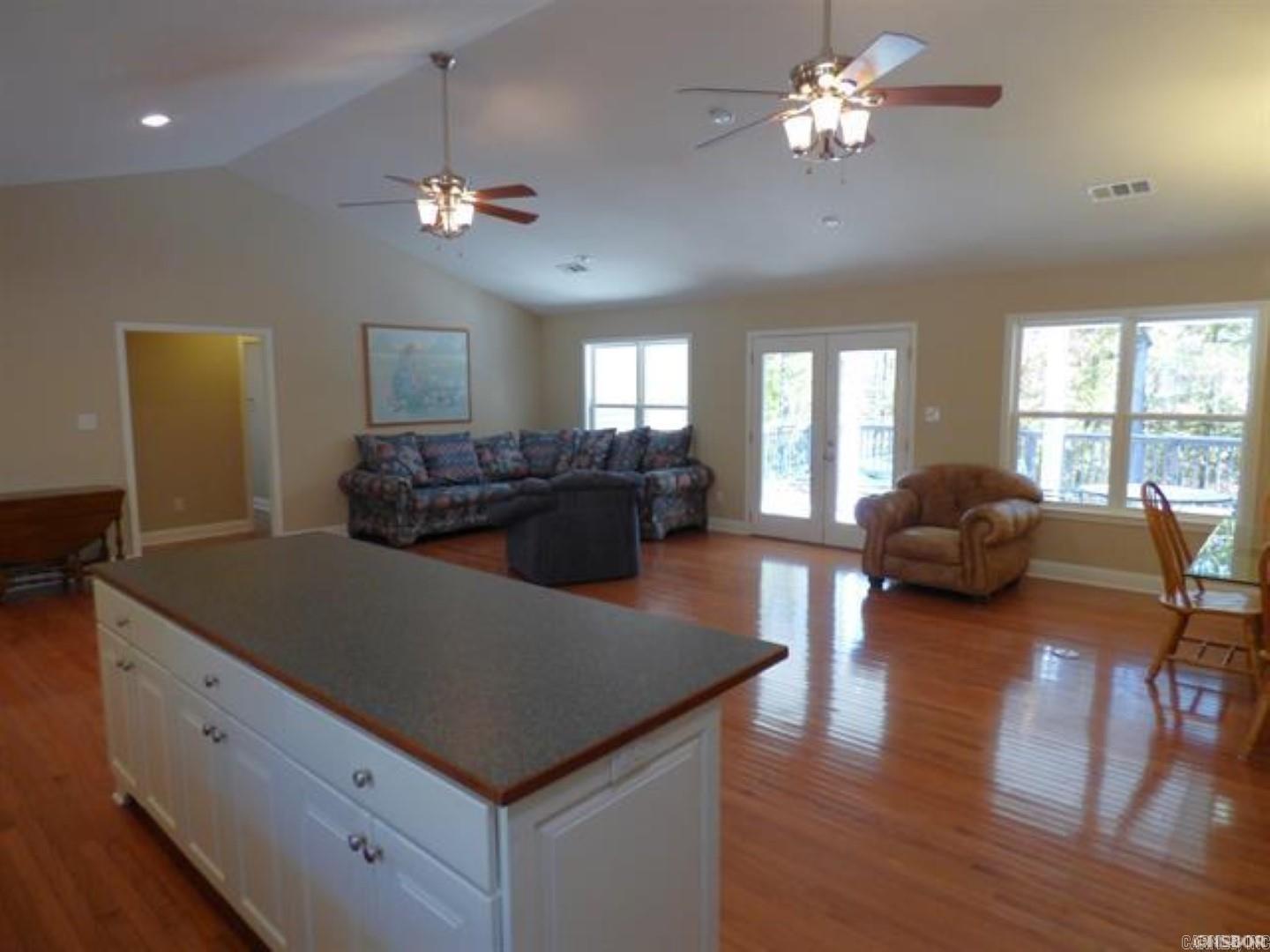 310 Diamondhead