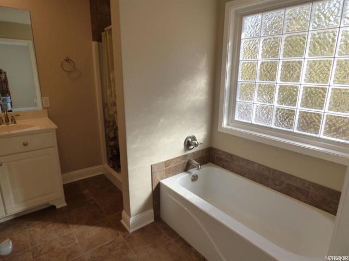 310 Diamondhead
