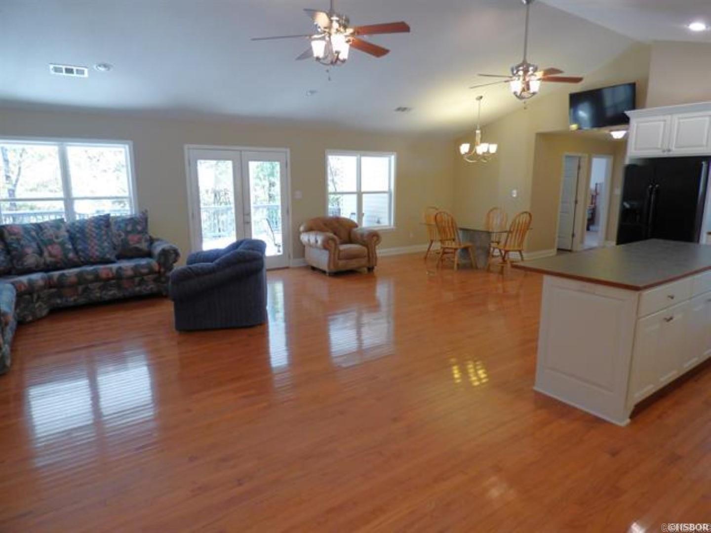 310 Diamondhead