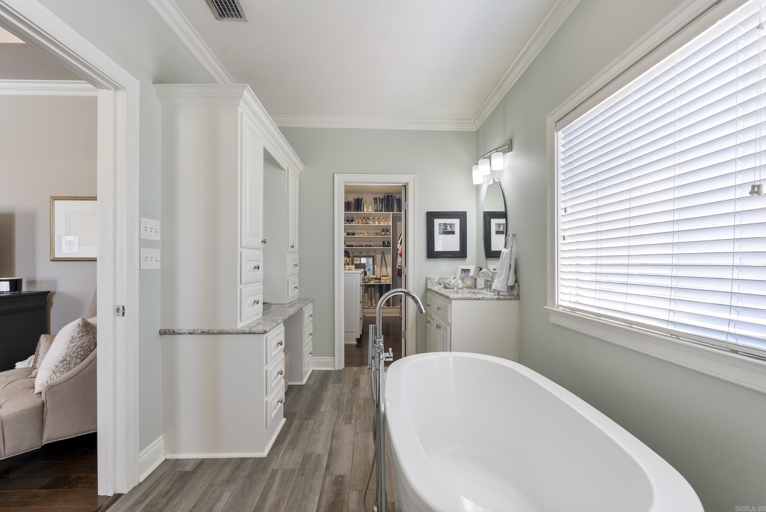 5105 Greystone Drive