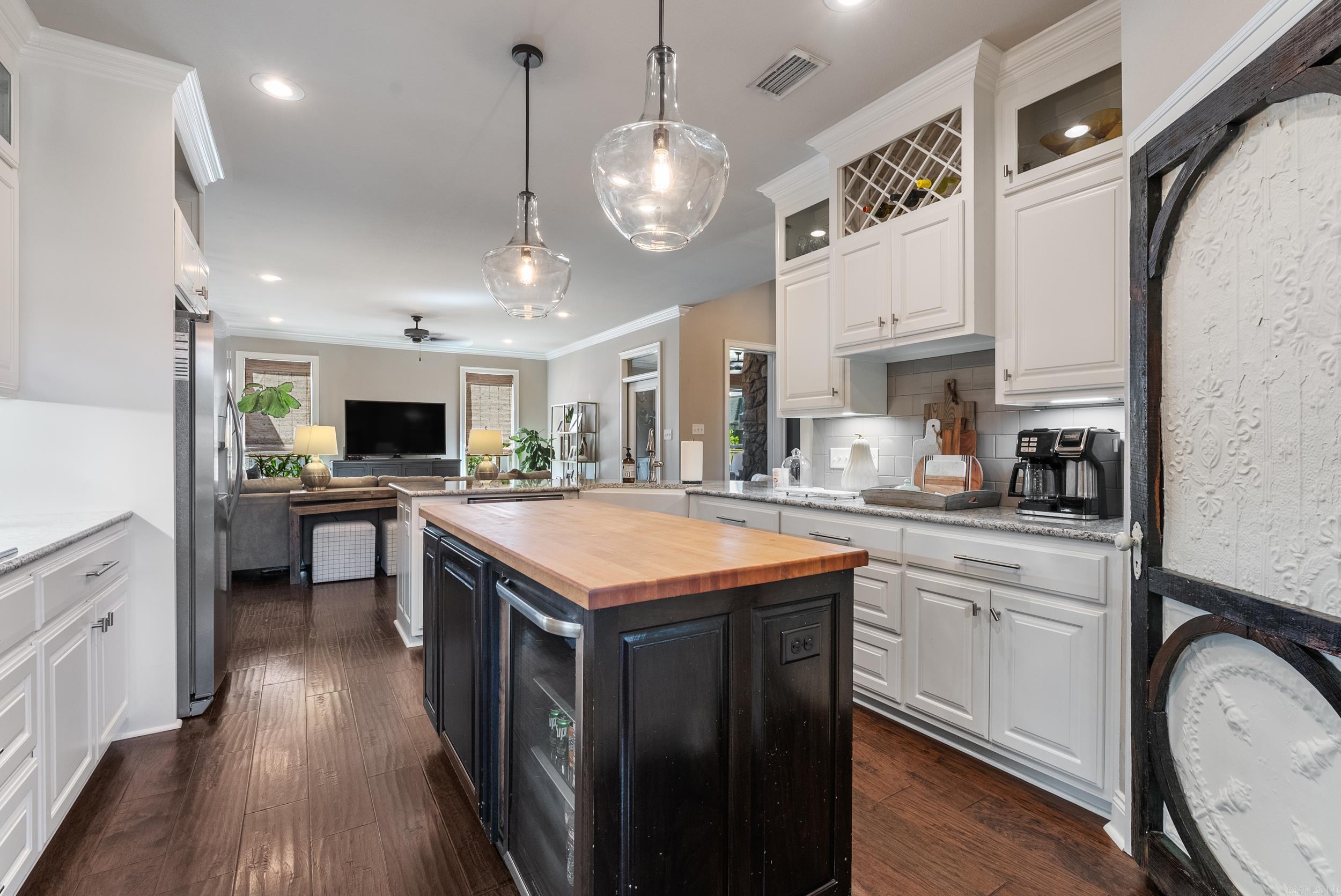 5105 Greystone Drive