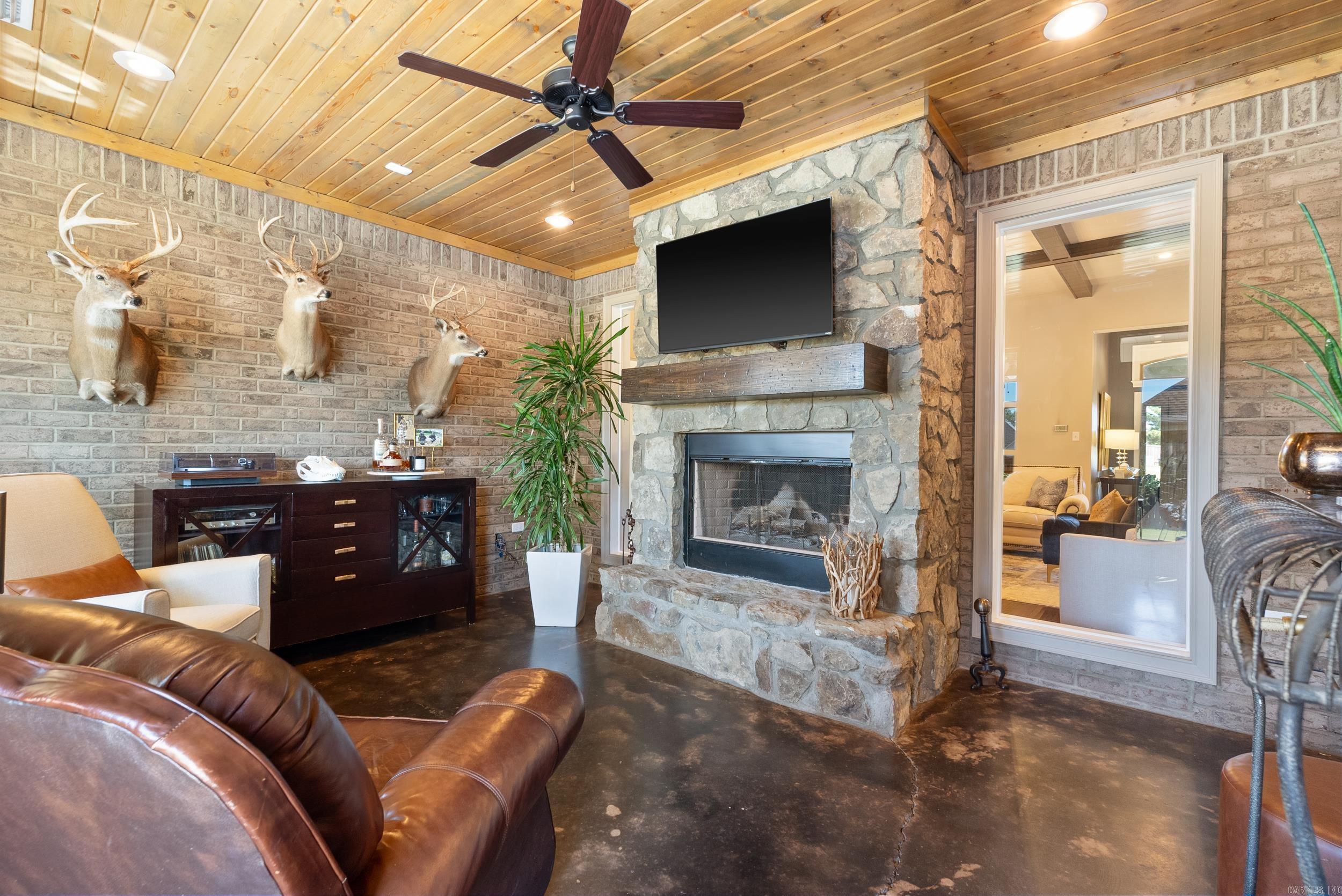 5105 Greystone Drive
