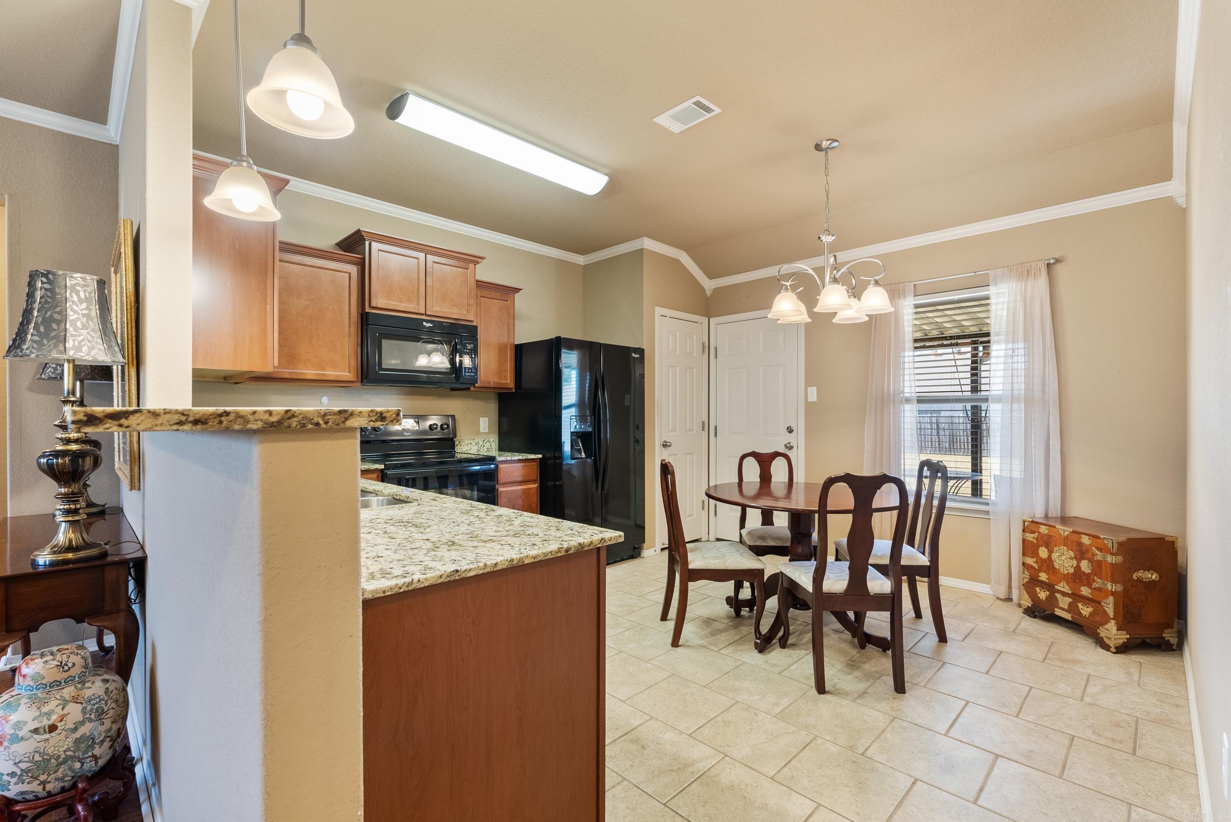 10 Waycross Drive