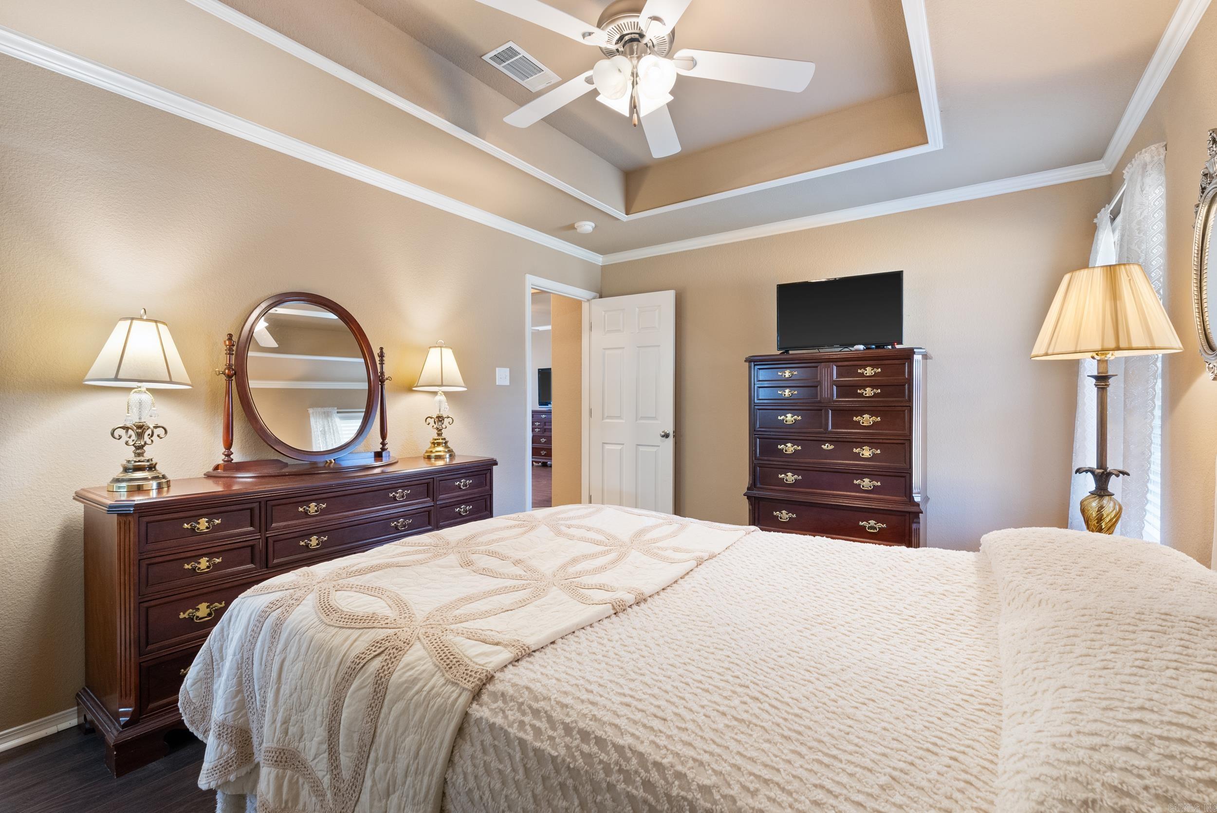 10 Waycross Drive
