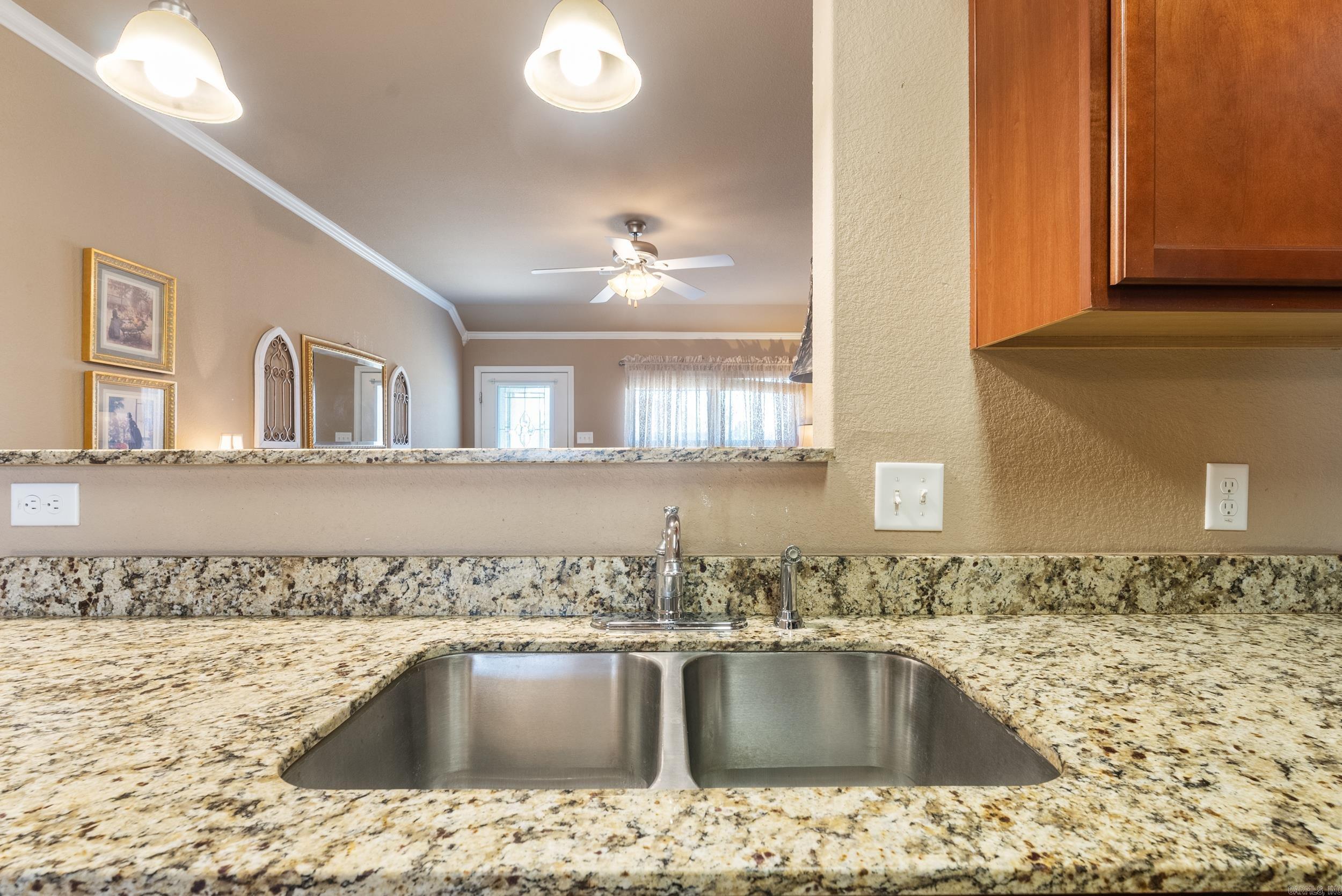 10 Waycross Drive