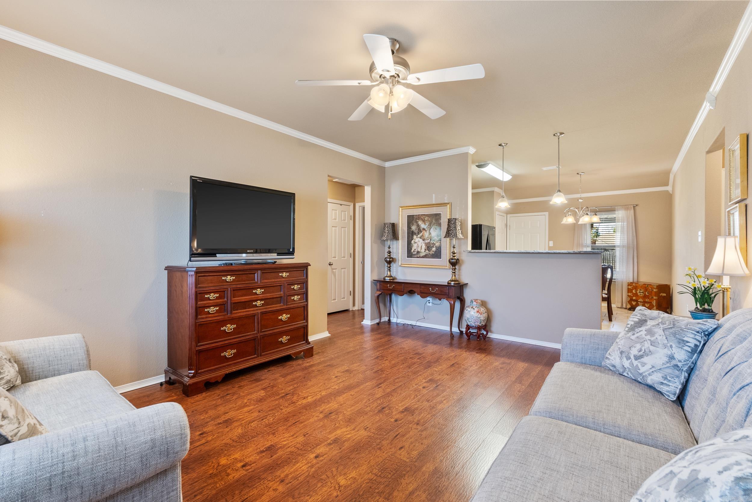 10 Waycross Drive