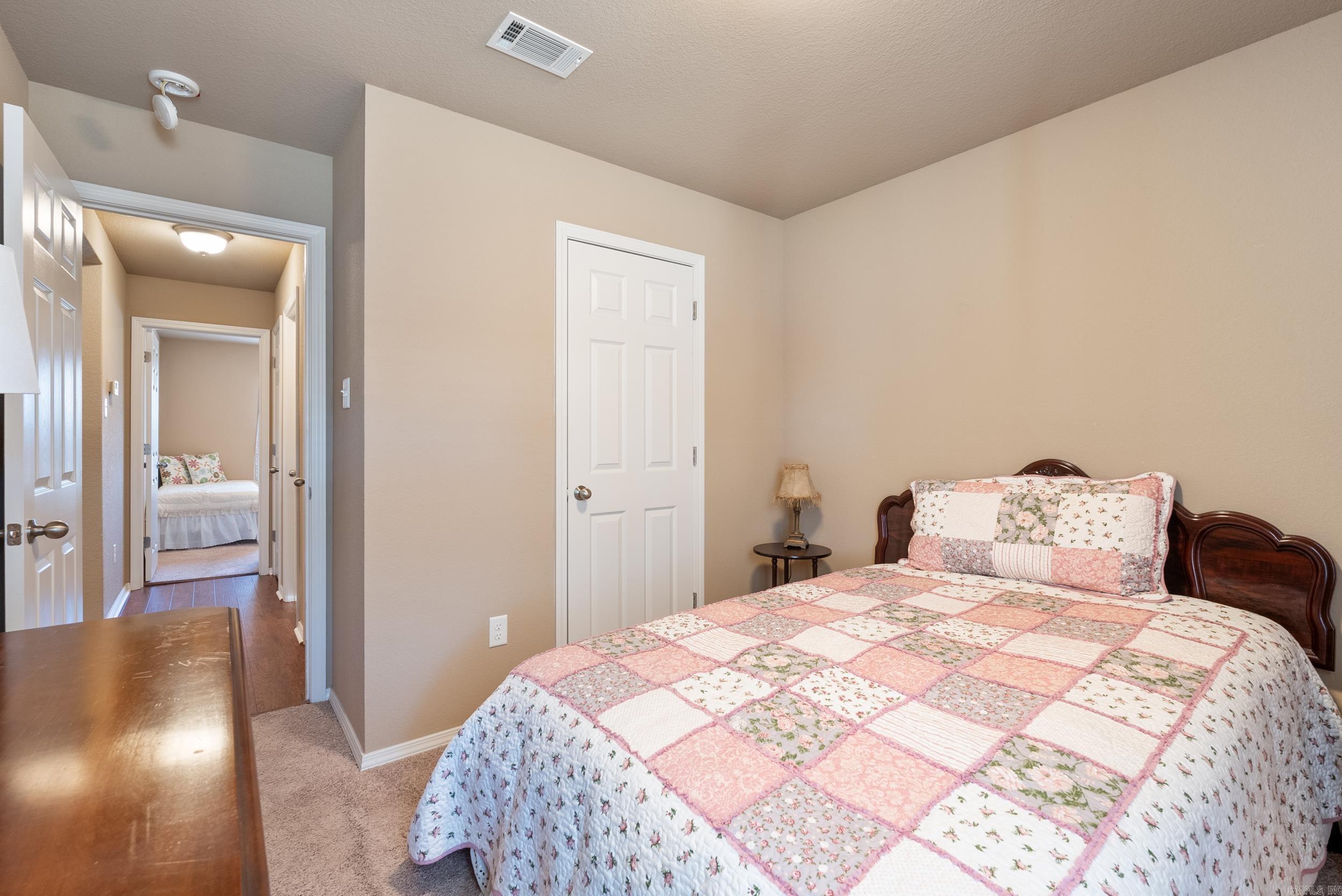 10 Waycross Drive