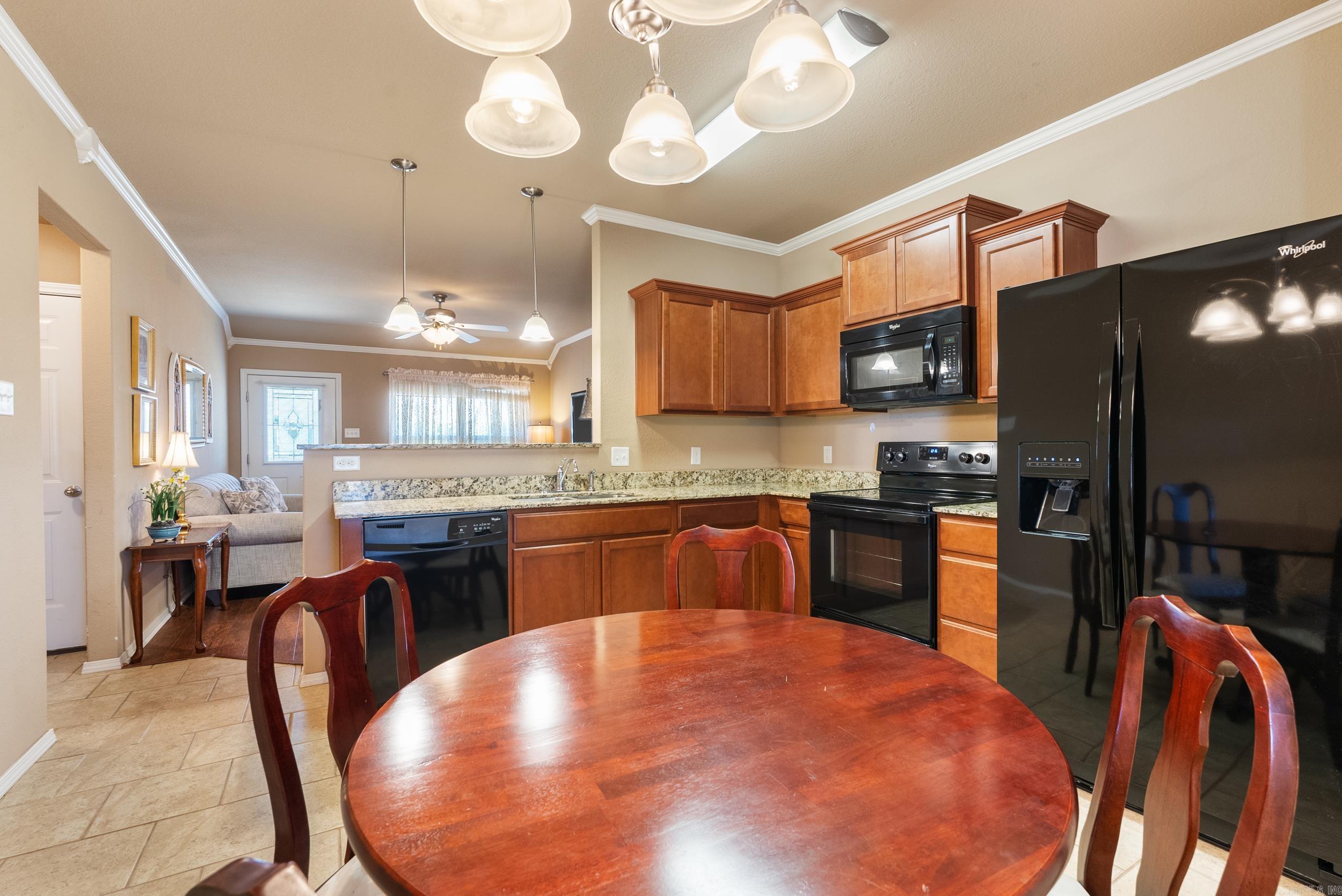 10 Waycross Drive