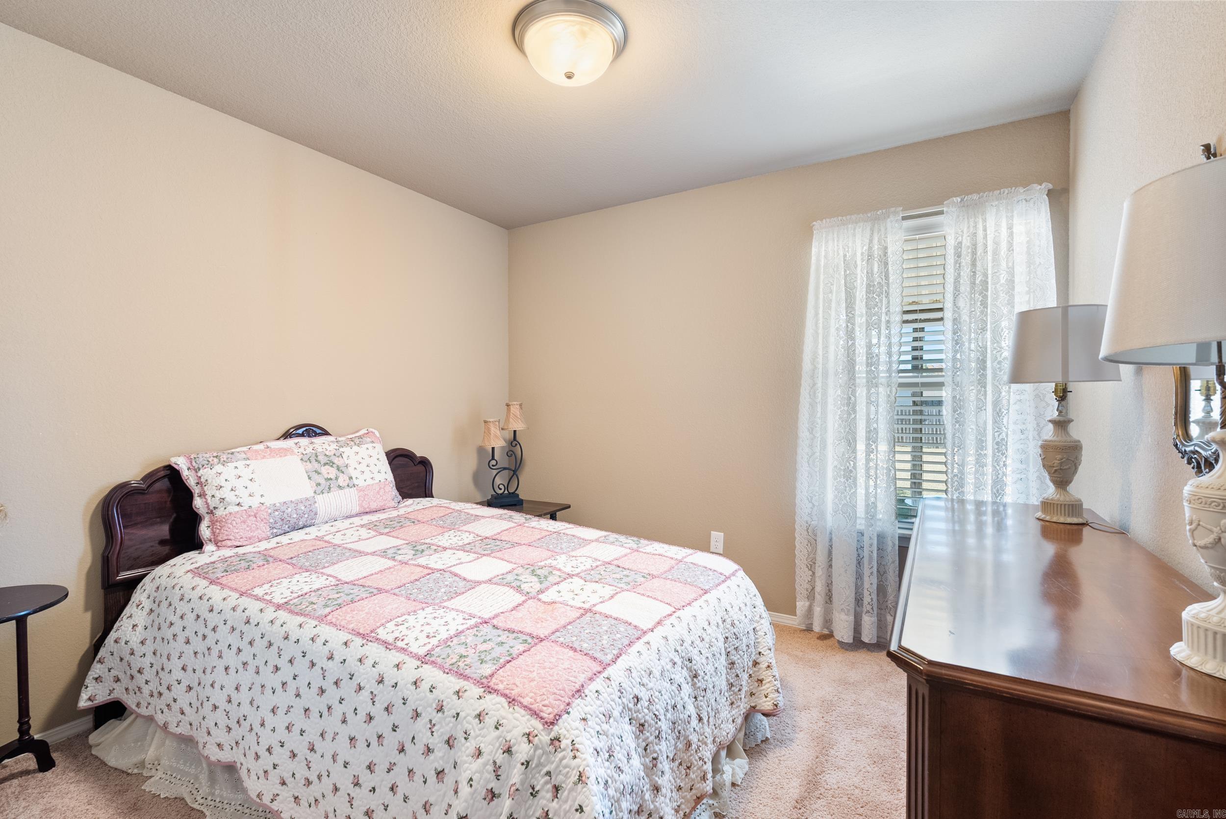 10 Waycross Drive
