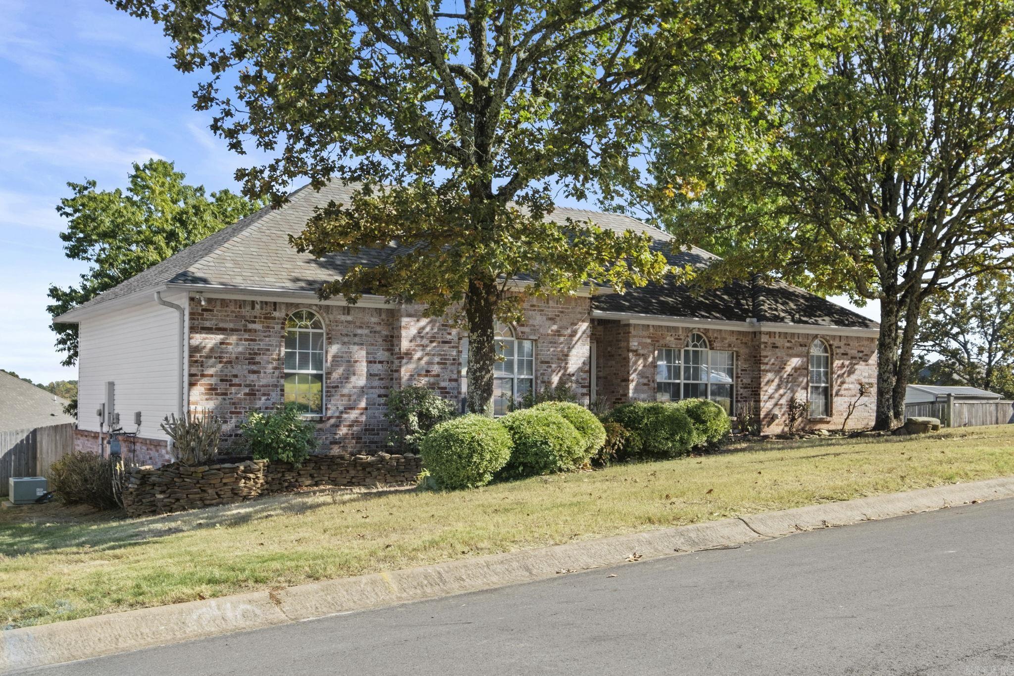 5000 Willow Glen Circle