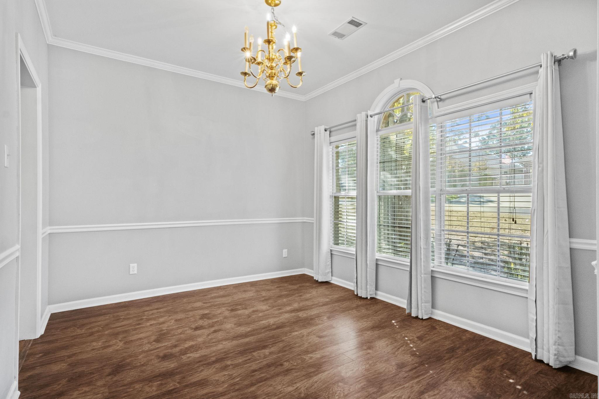 5000 Willow Glen Circle