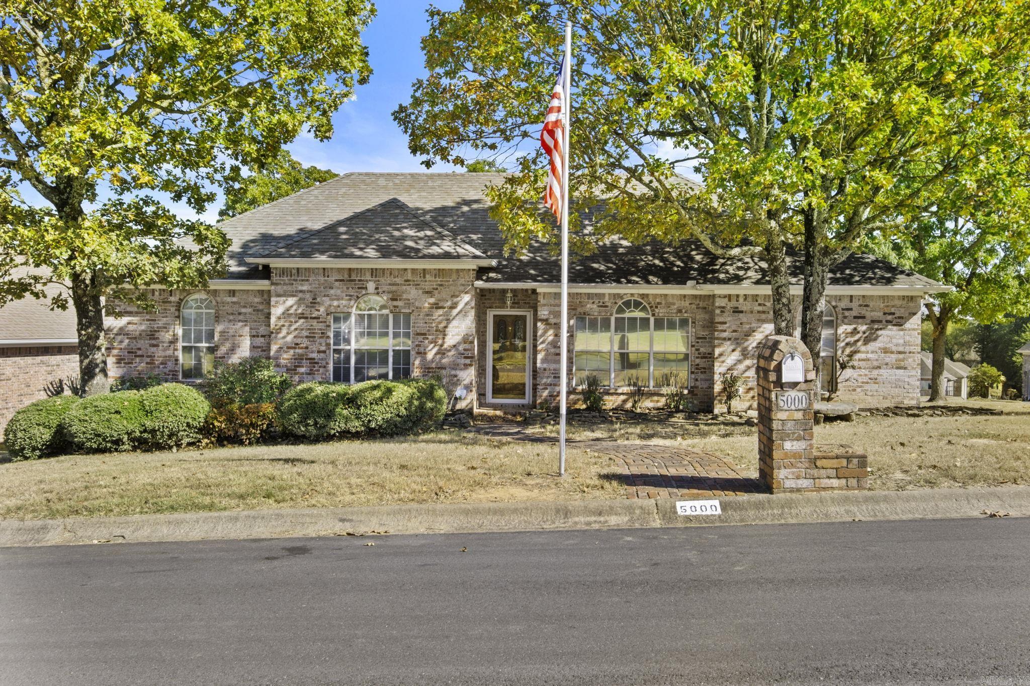 5000 Willow Glen Circle