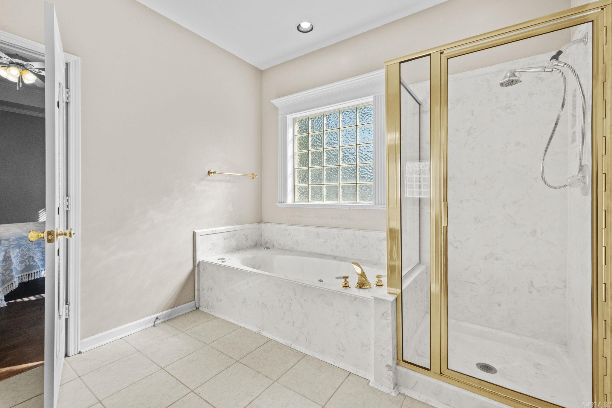 5000 Willow Glen Circle