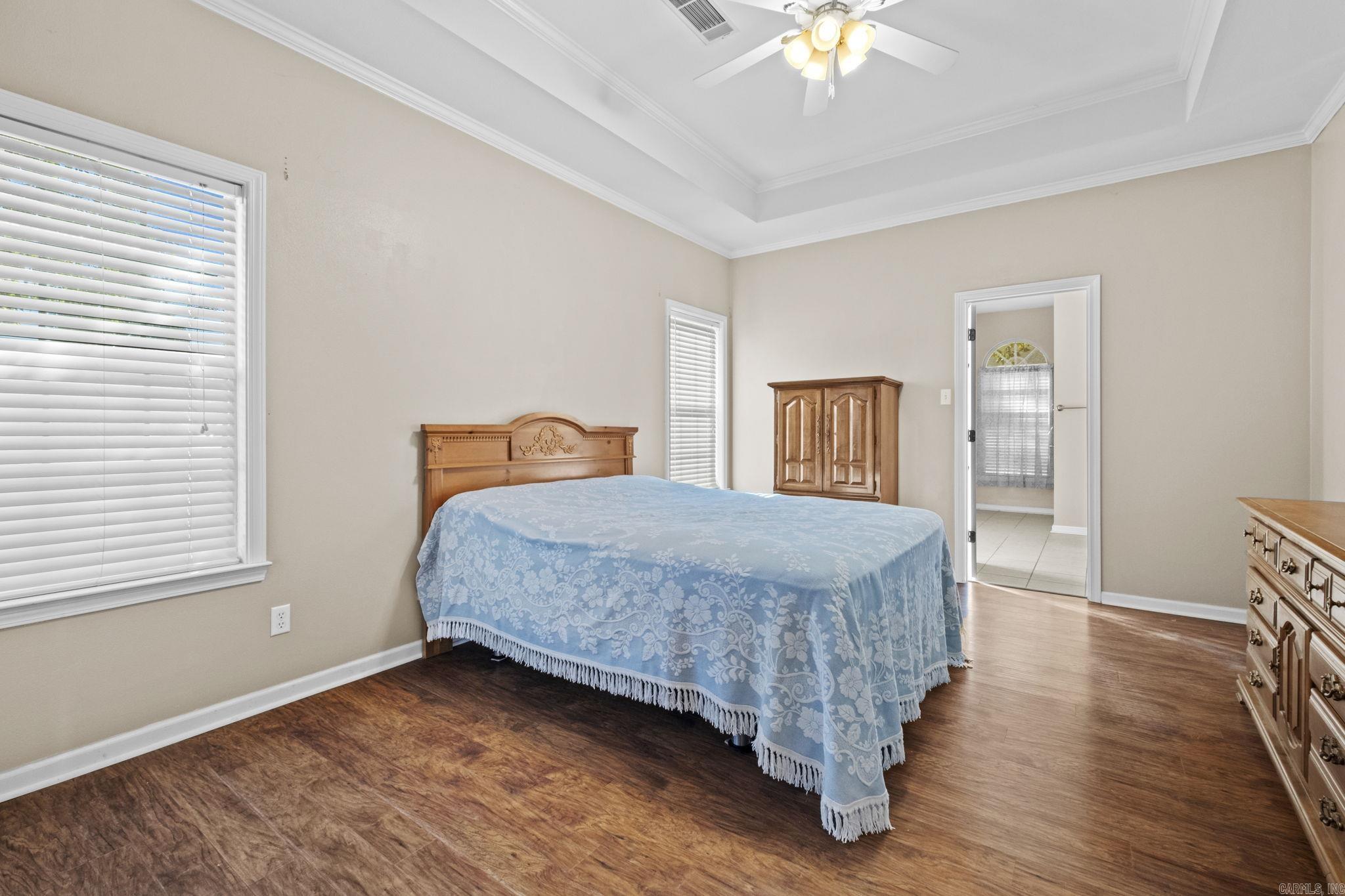 5000 Willow Glen Circle