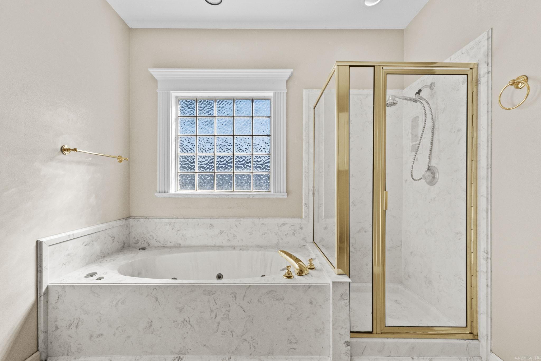 5000 Willow Glen Circle