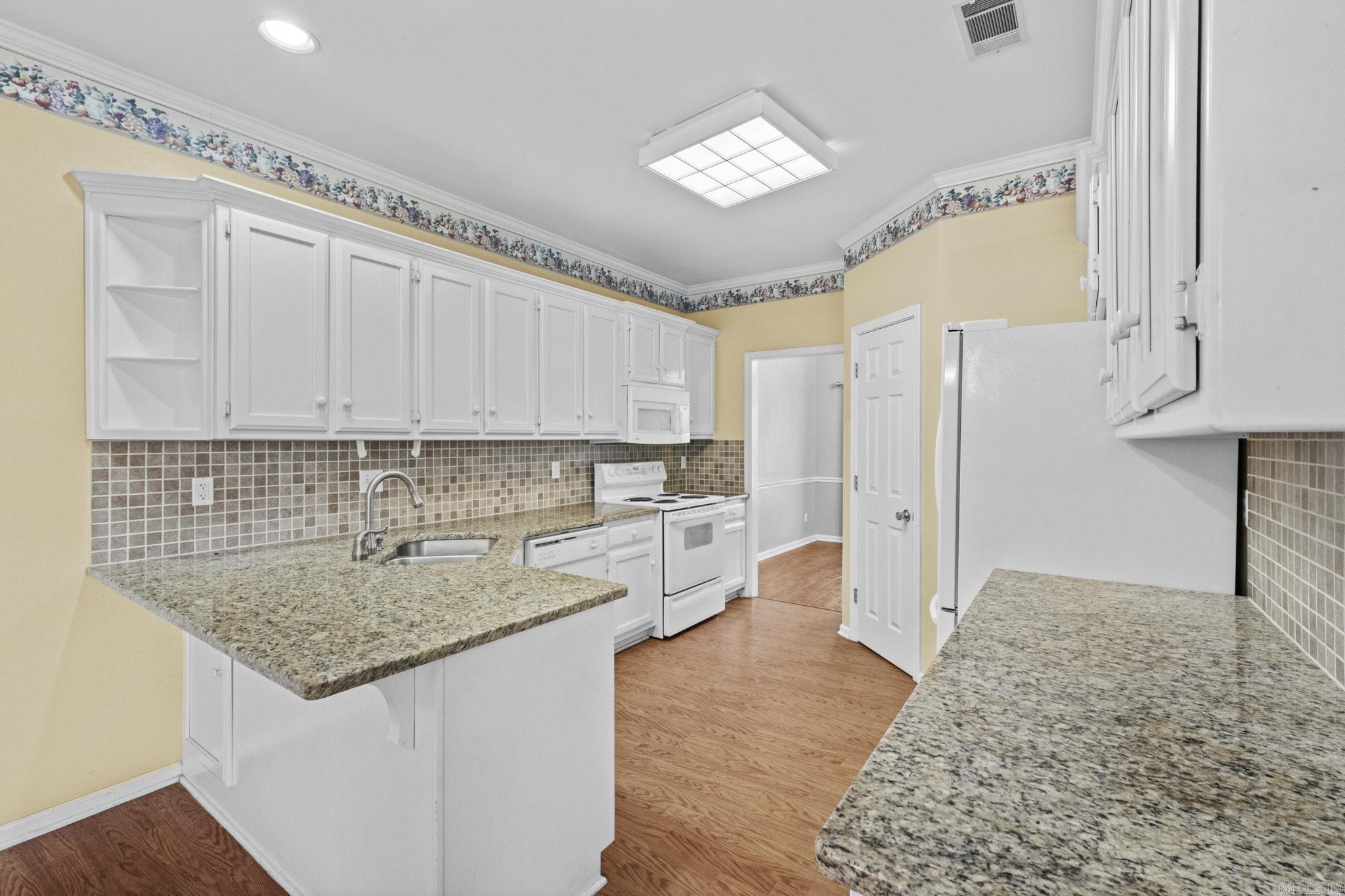 5000 Willow Glen Circle