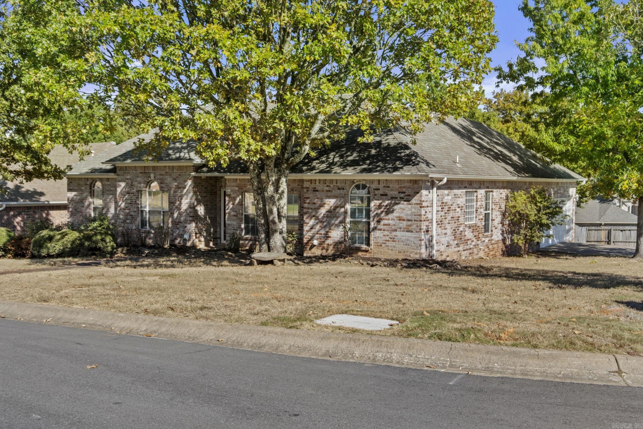 5000 Willow Glen Circle