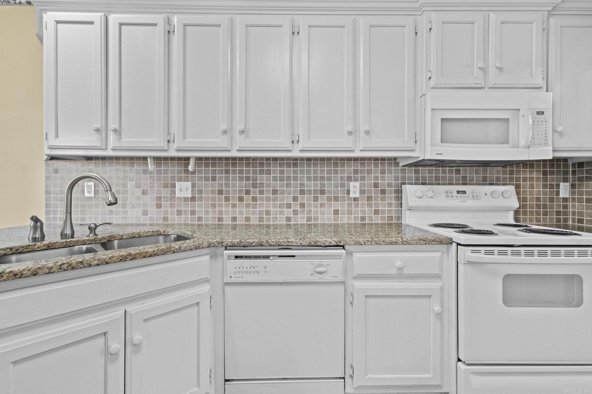 5000 Willow Glen Circle