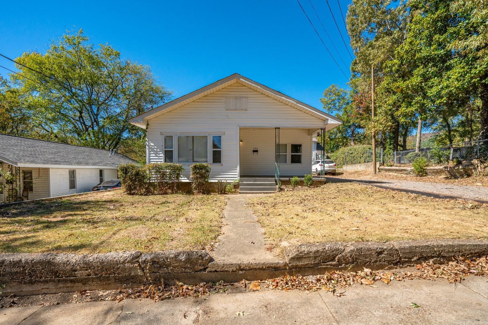 532 & 532 1/2 Summer Street