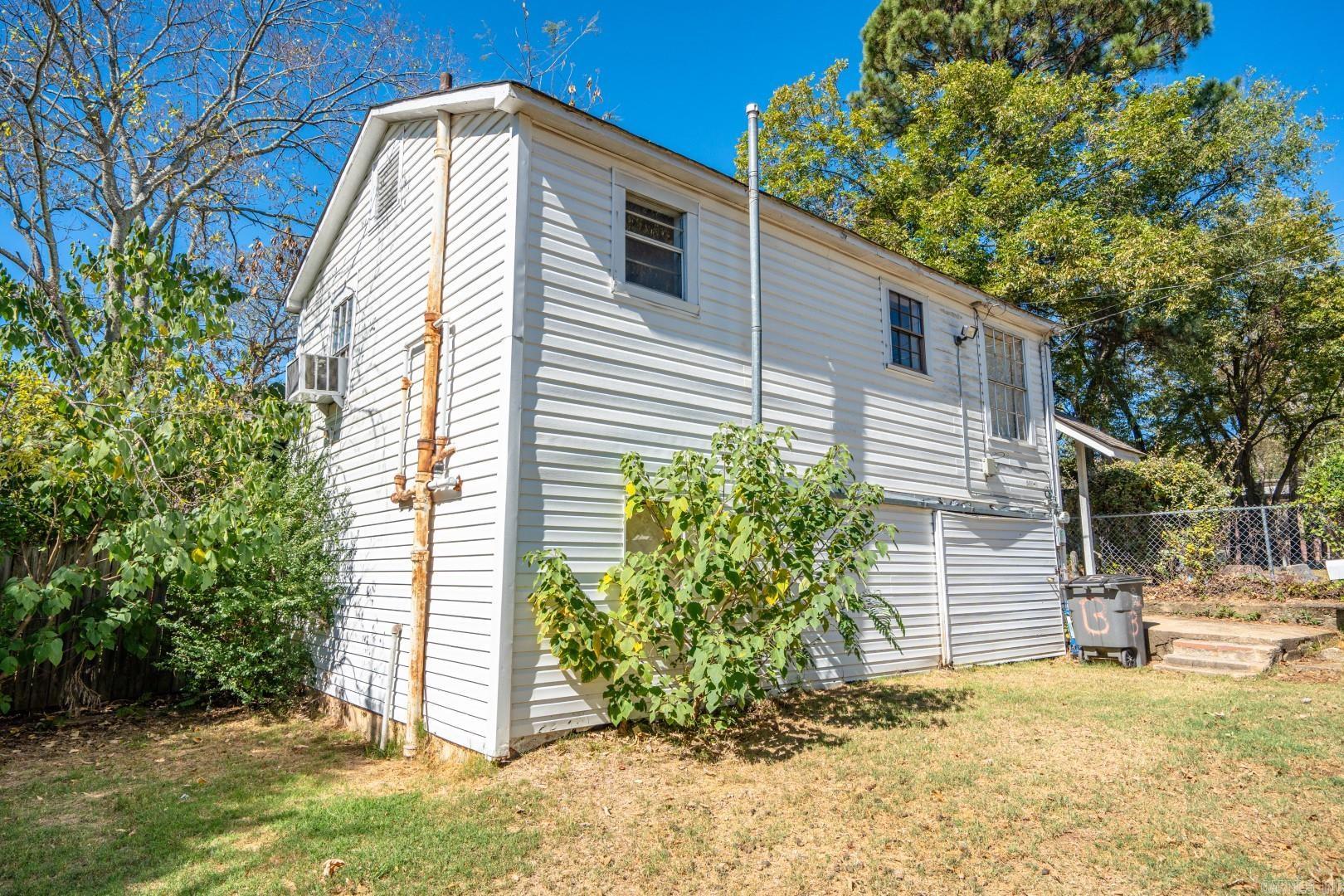 532 & 532 1/2 Summer Street