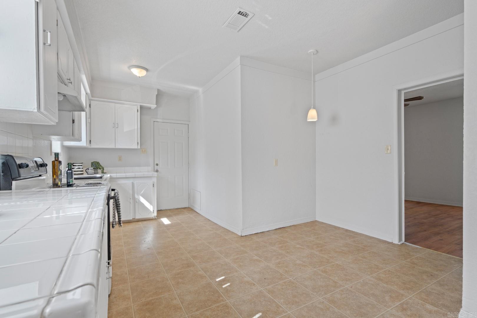 532 & 532 1/2 Summer Street