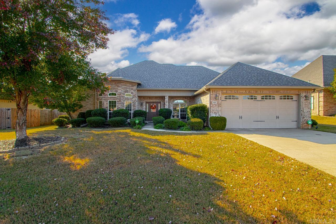 3041 MT. MCGREGOR Drive