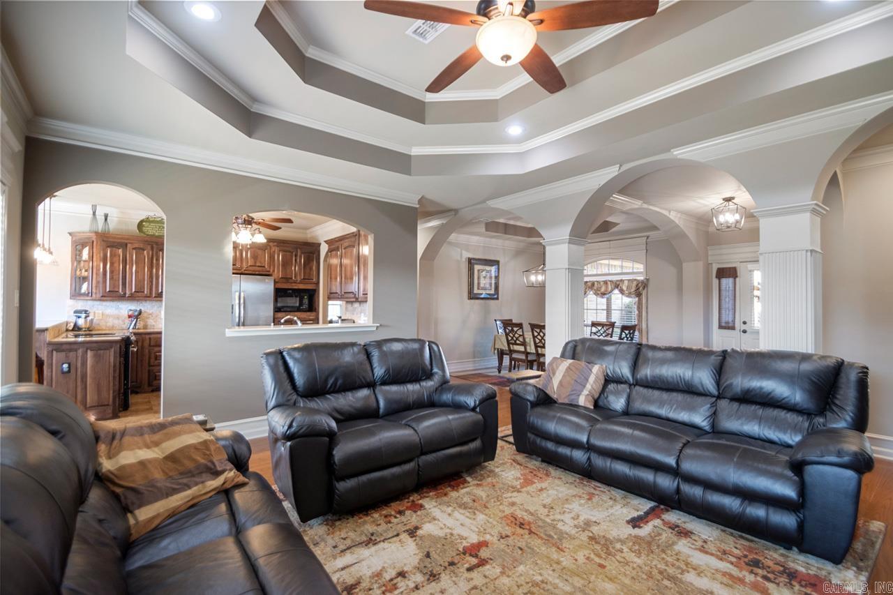 3041 MT. MCGREGOR Drive
