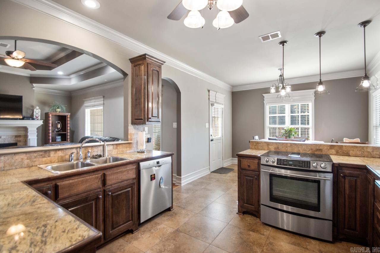 3041 MT. MCGREGOR Drive