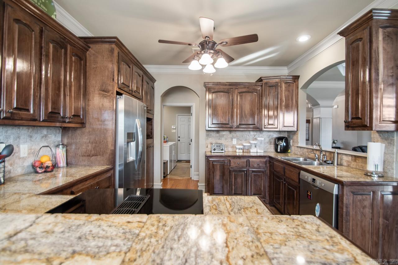 3041 MT. MCGREGOR Drive