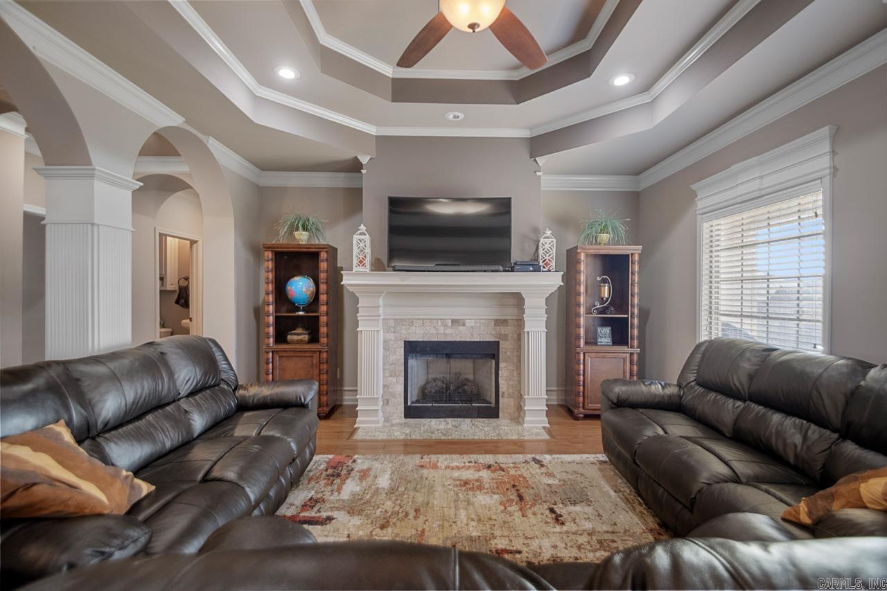 3041 MT. MCGREGOR Drive