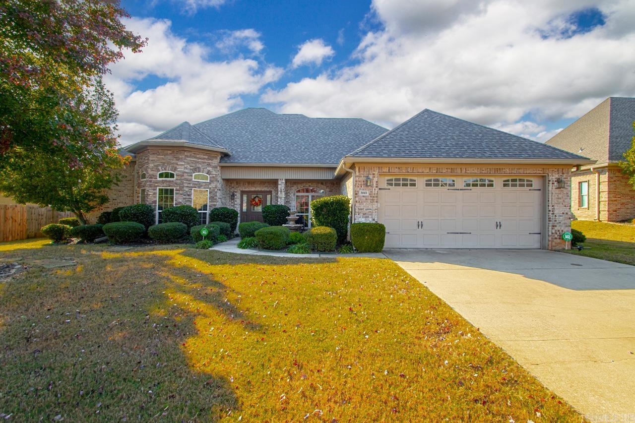 3041 MT. MCGREGOR Drive