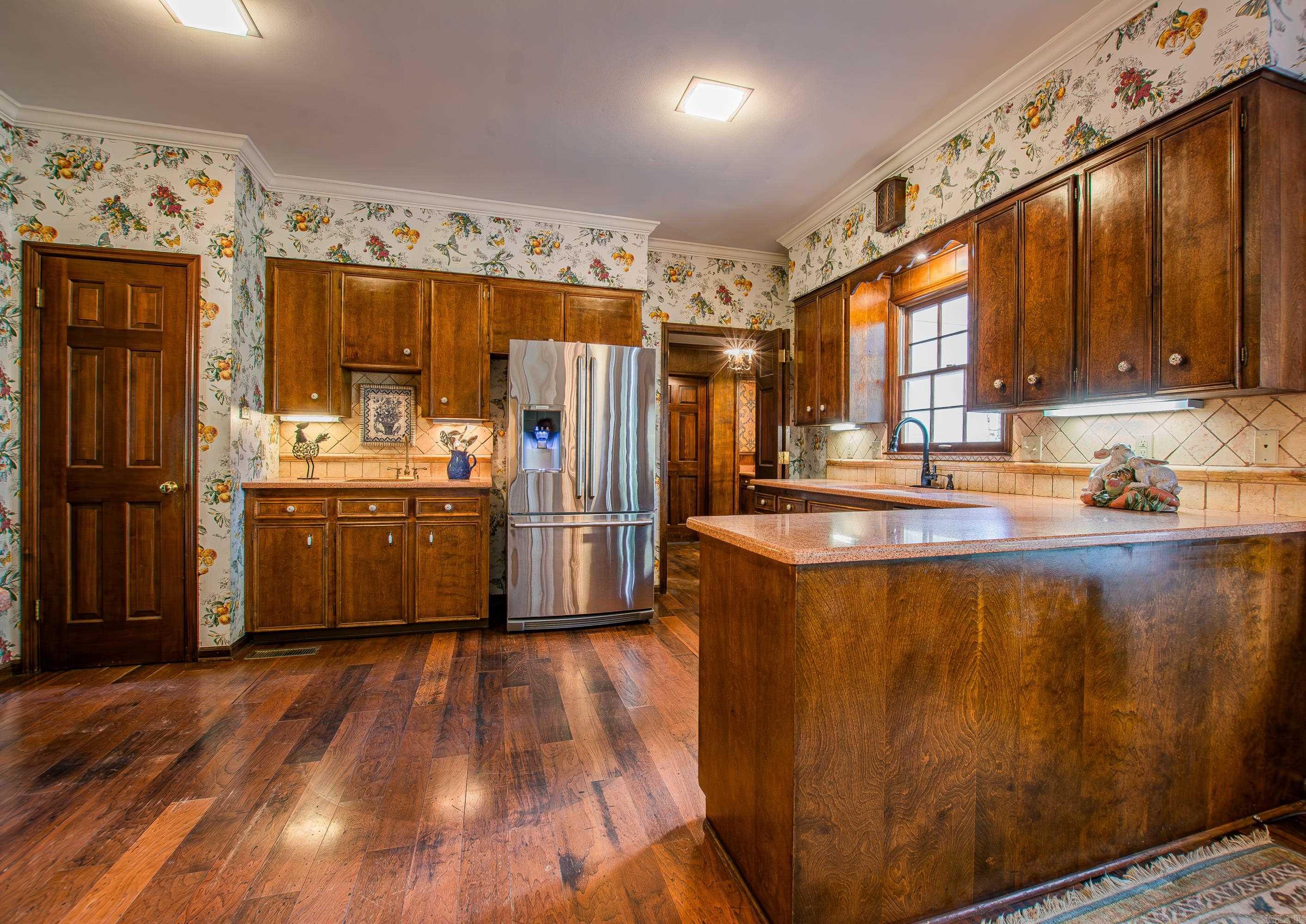 467 Valley Club Circle