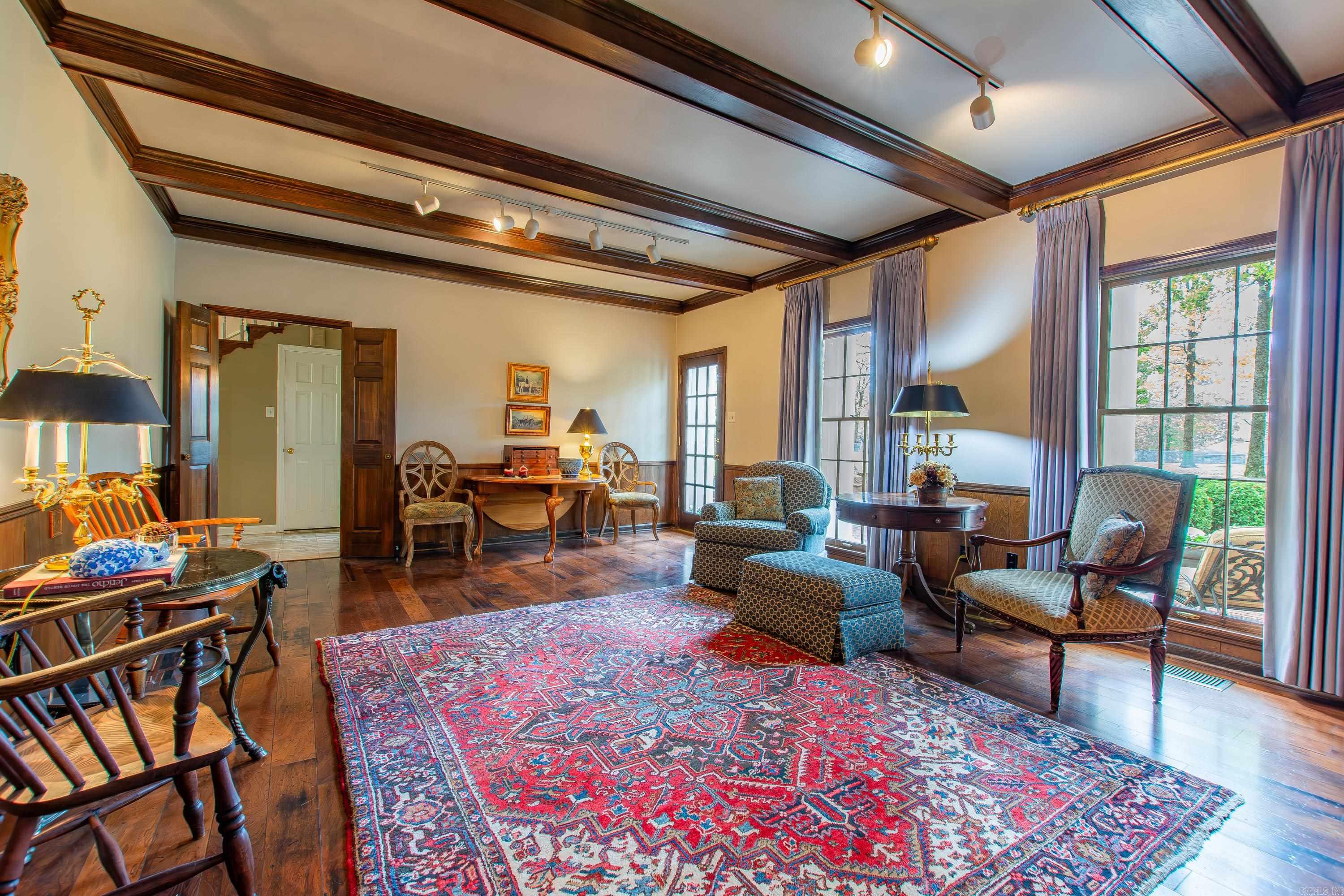 467 Valley Club Circle