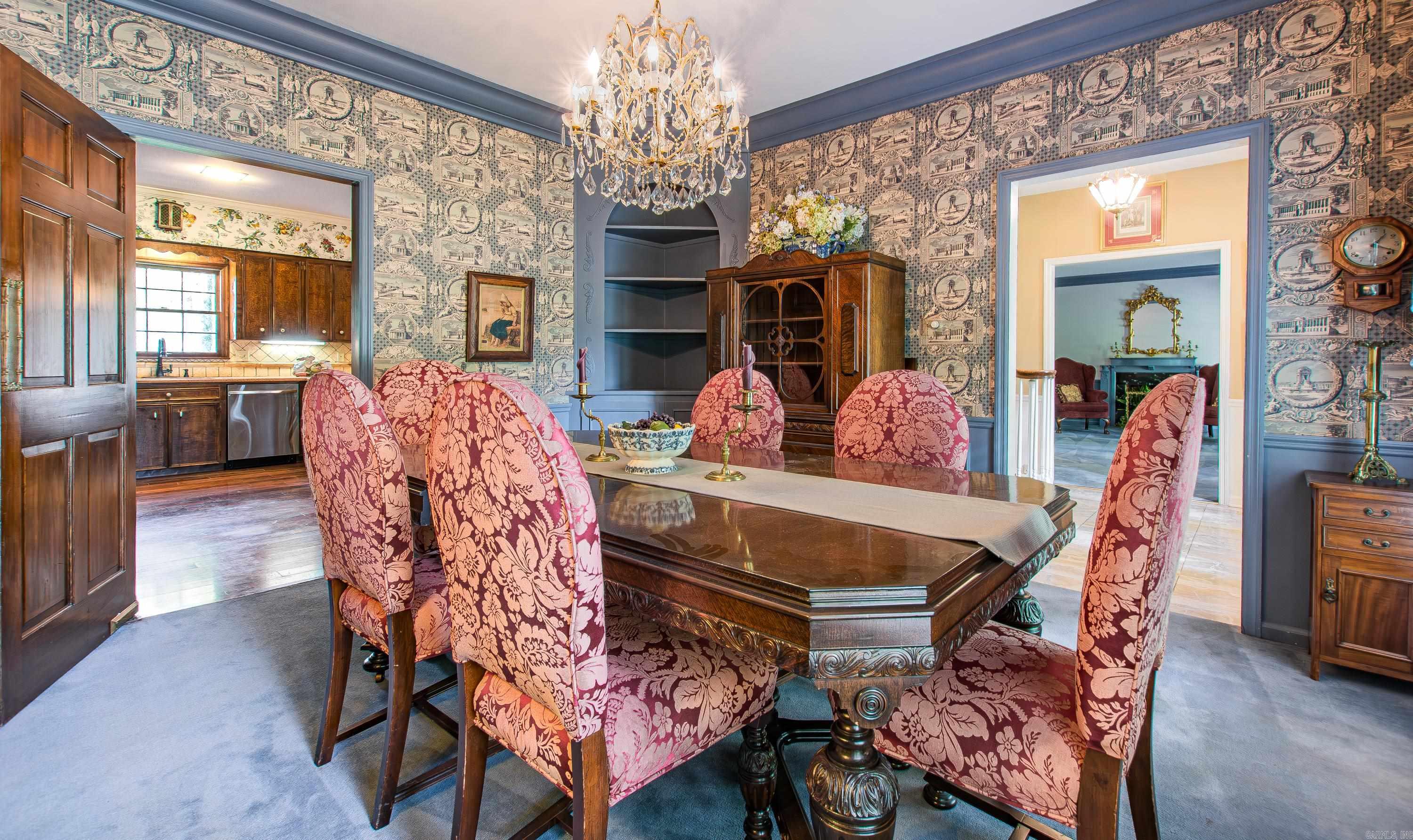 467 Valley Club Circle