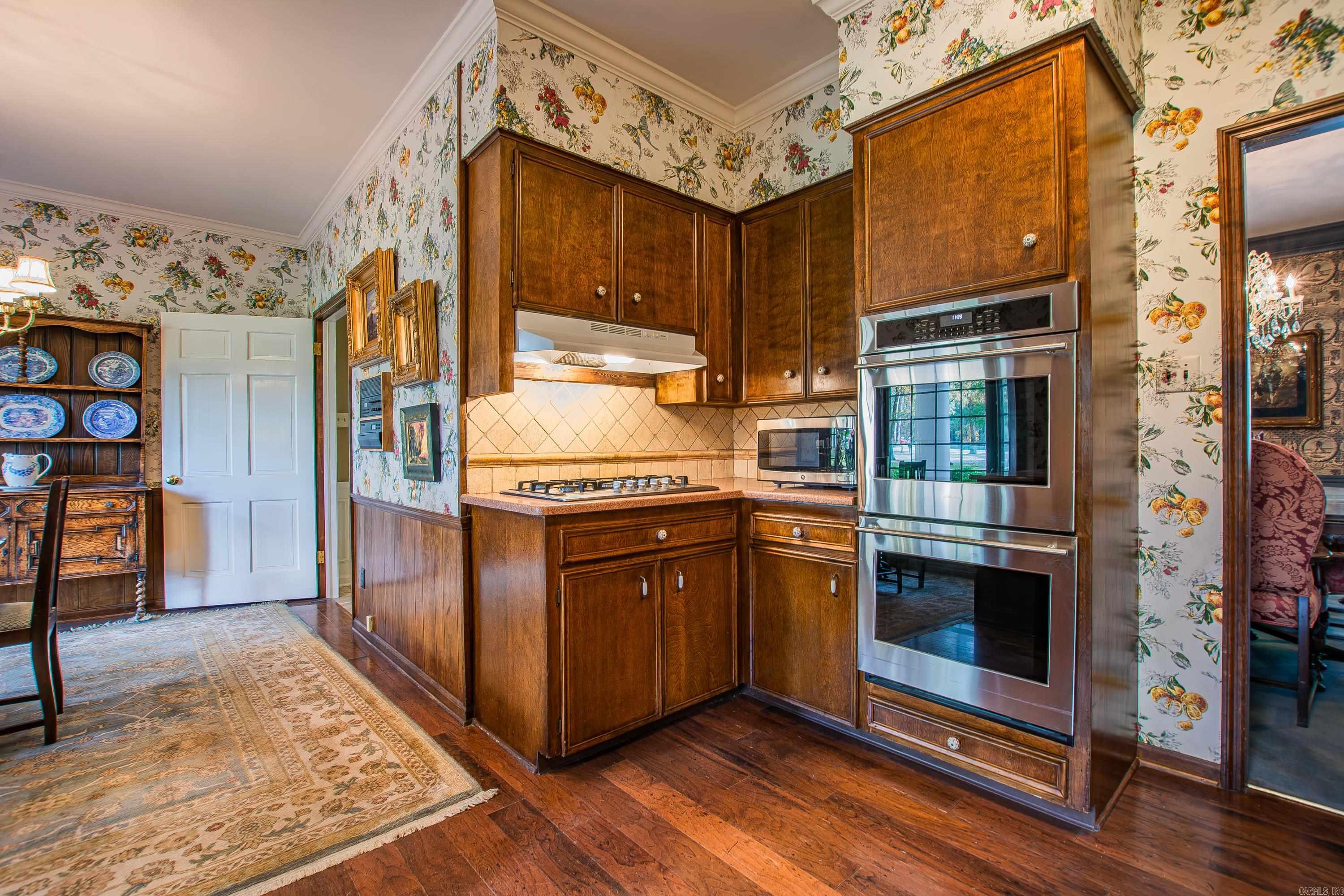 467 Valley Club Circle