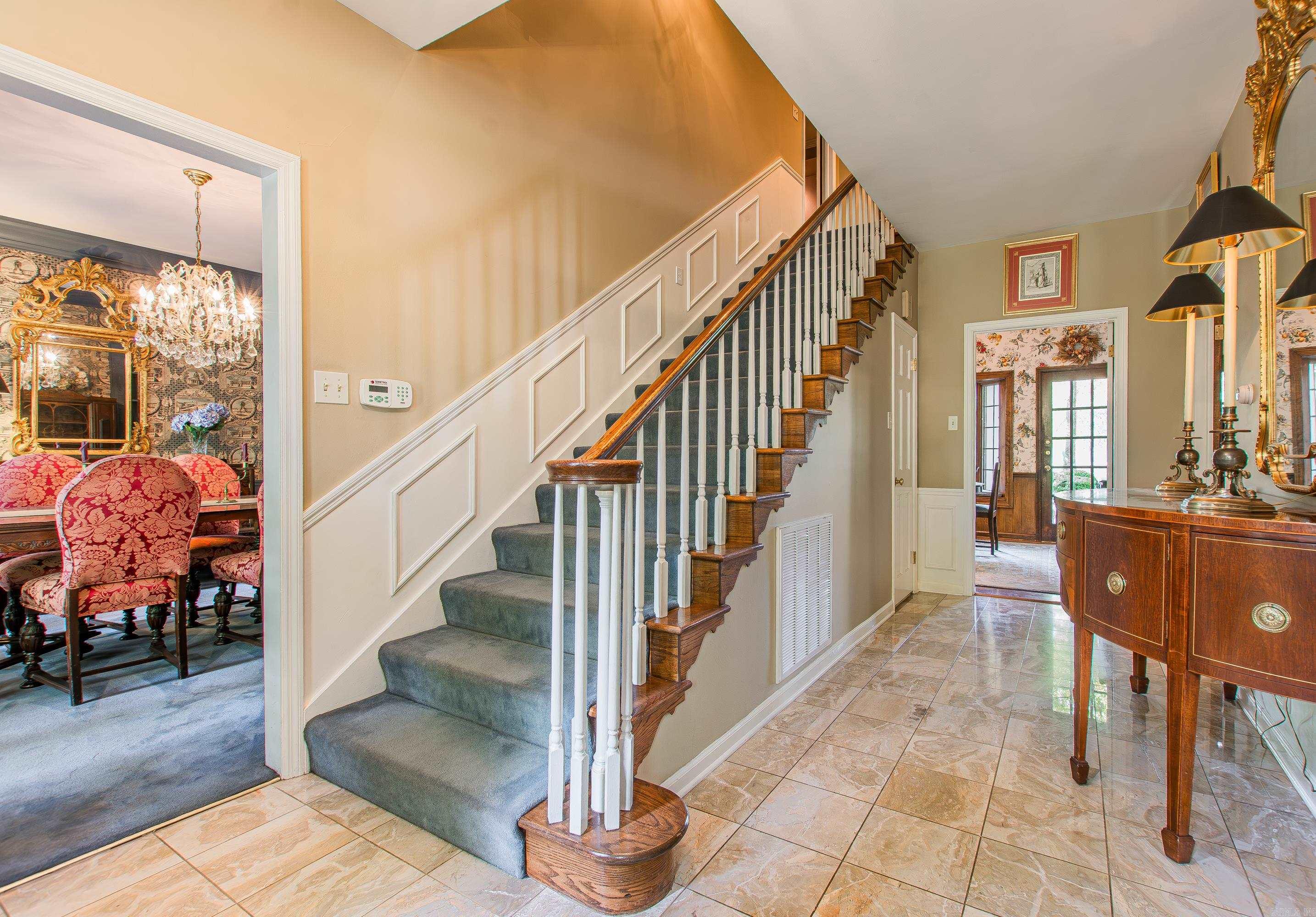 467 Valley Club Circle