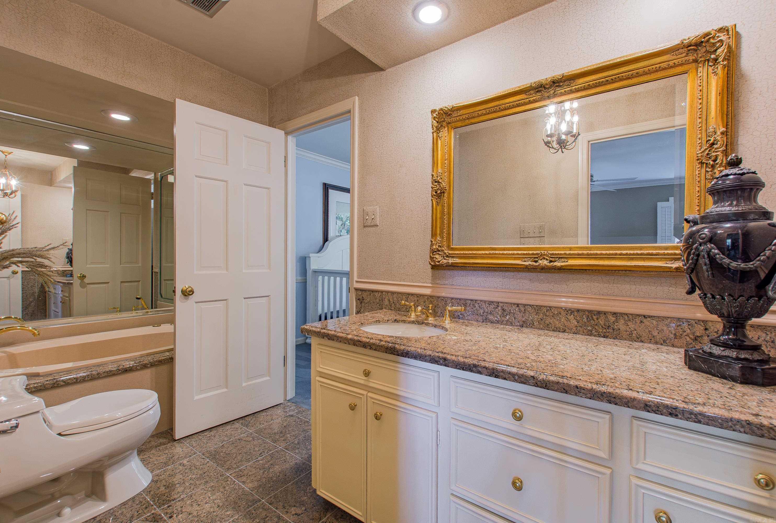 467 Valley Club Circle