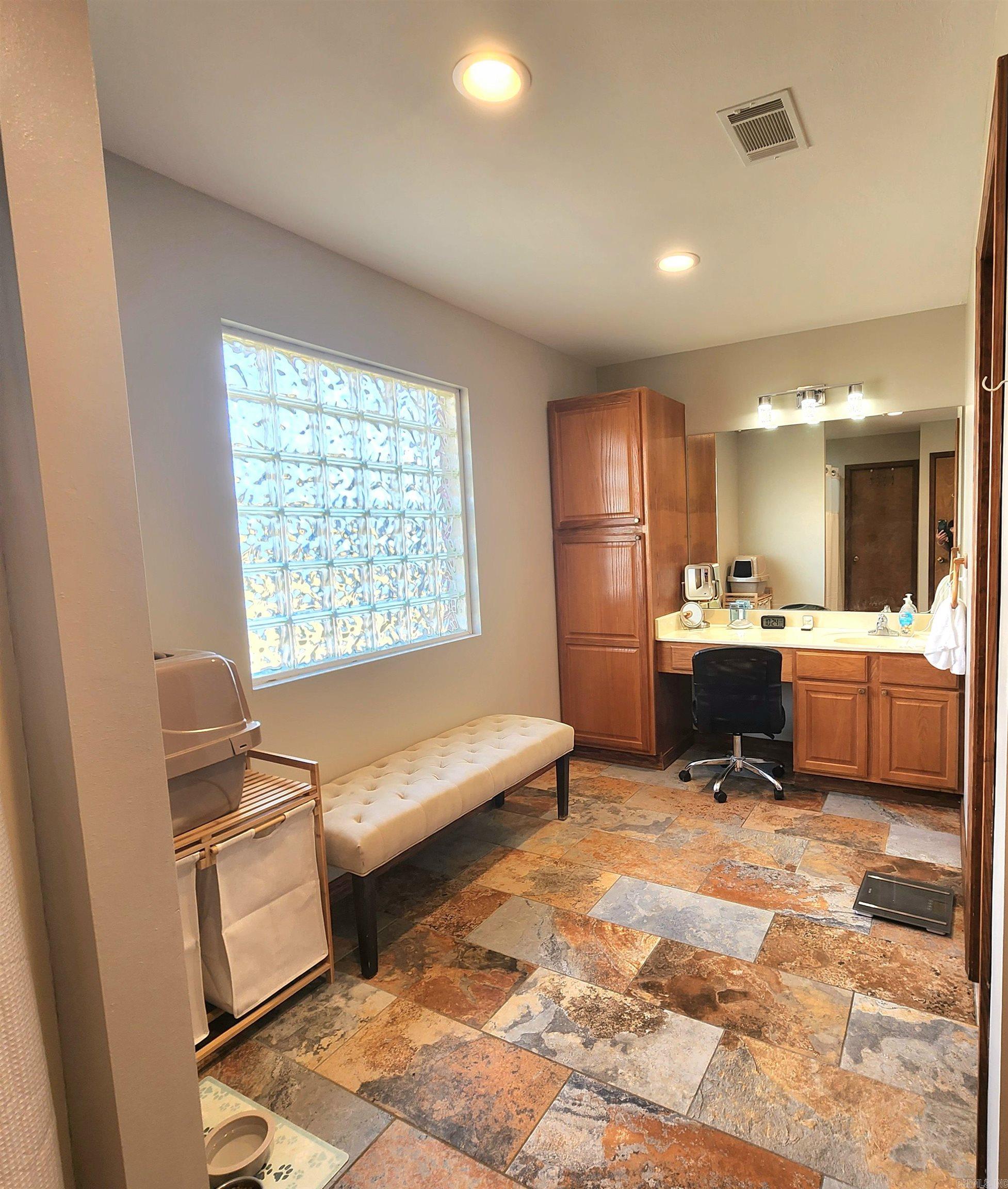 20 Garren Lane