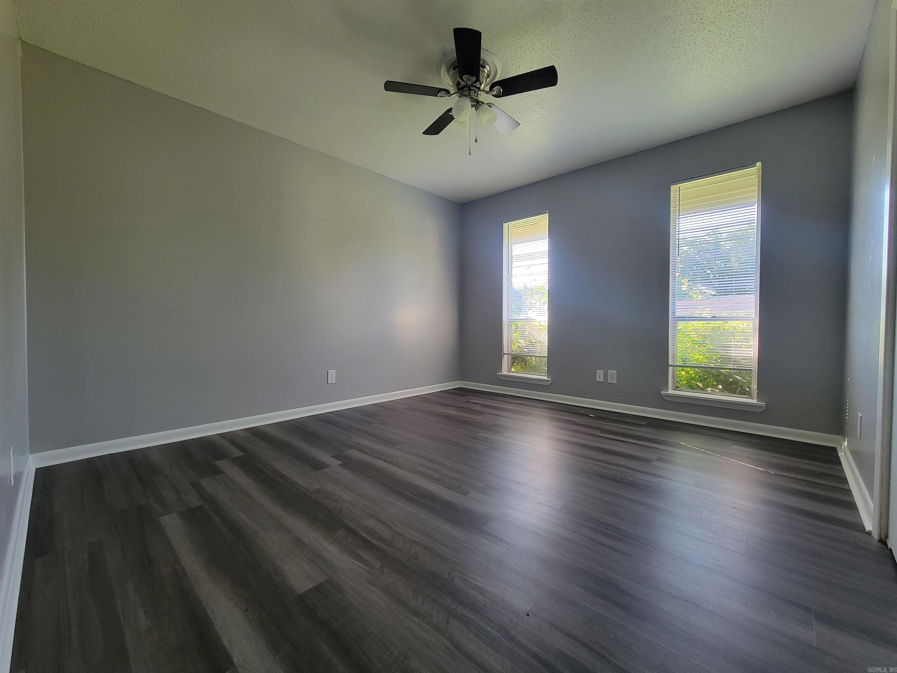 1411/1409 stafford Road