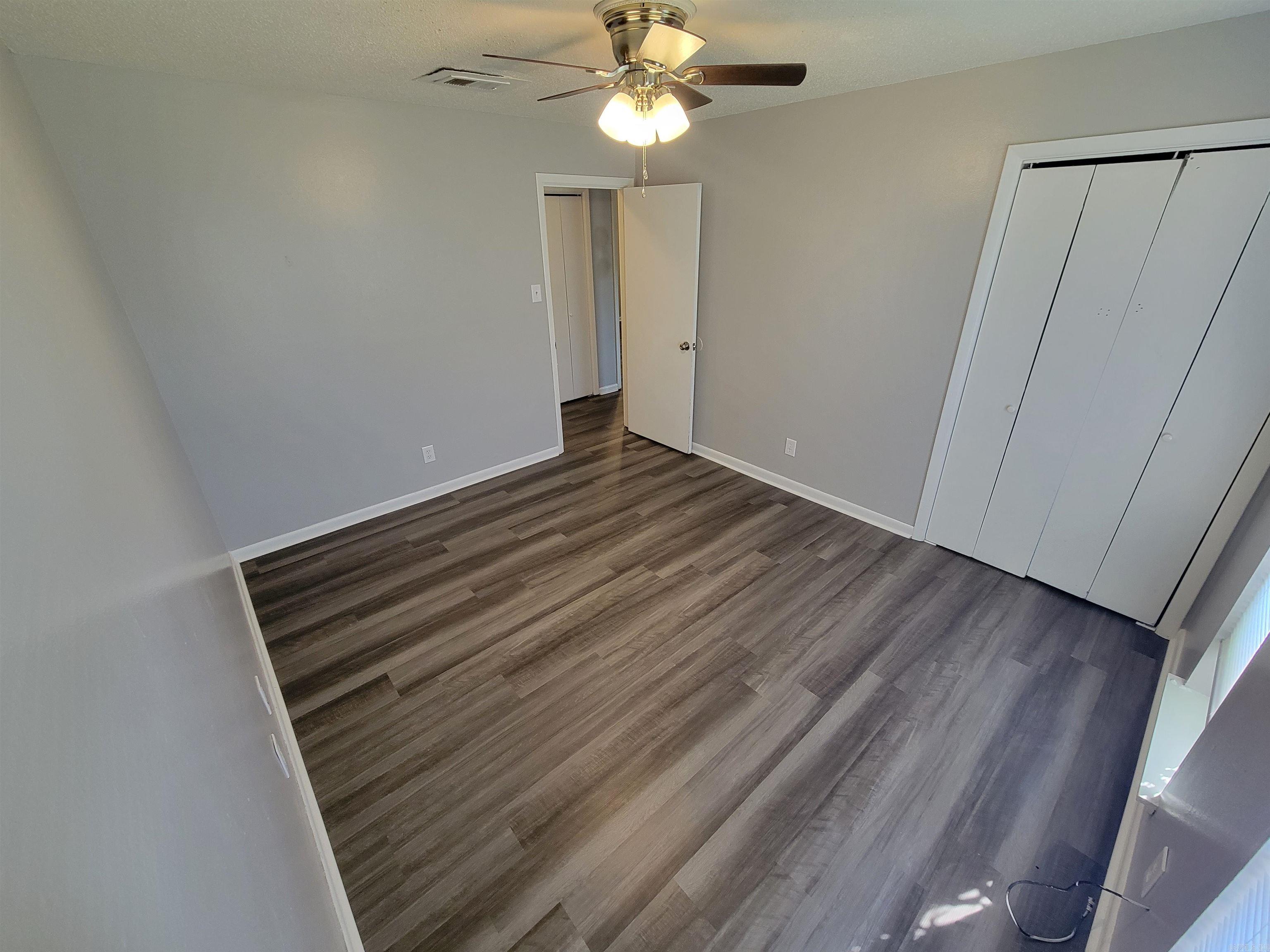 1411/1409 stafford Road